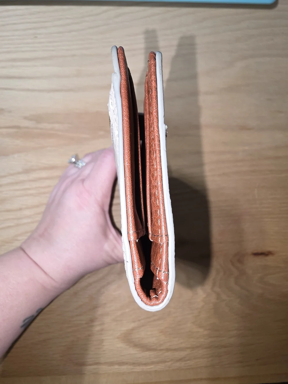 Fossil Women's Beige and White Heart-Print Wallet